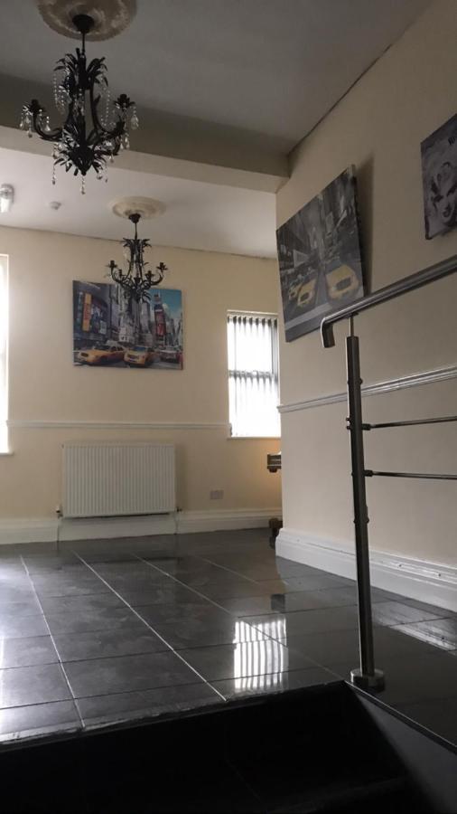 Sandy Pad'S Apartments Rhyl Dış mekan fotoğraf